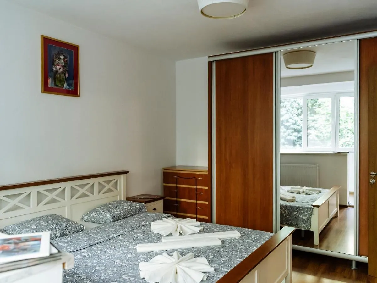 Old Town Historic Apartment With Backyard Mini Park Bucharest Romania